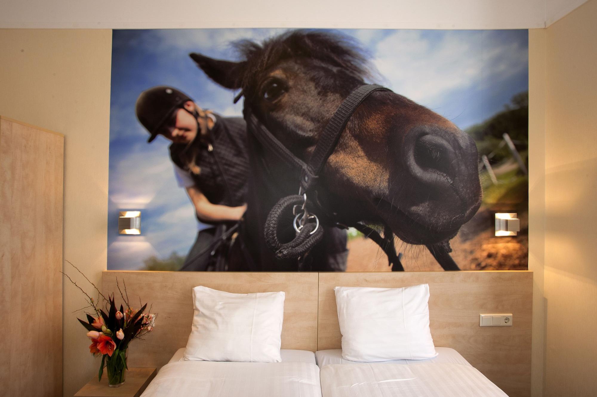 Hotel Iron Horse Amsterdam Bagian luar foto