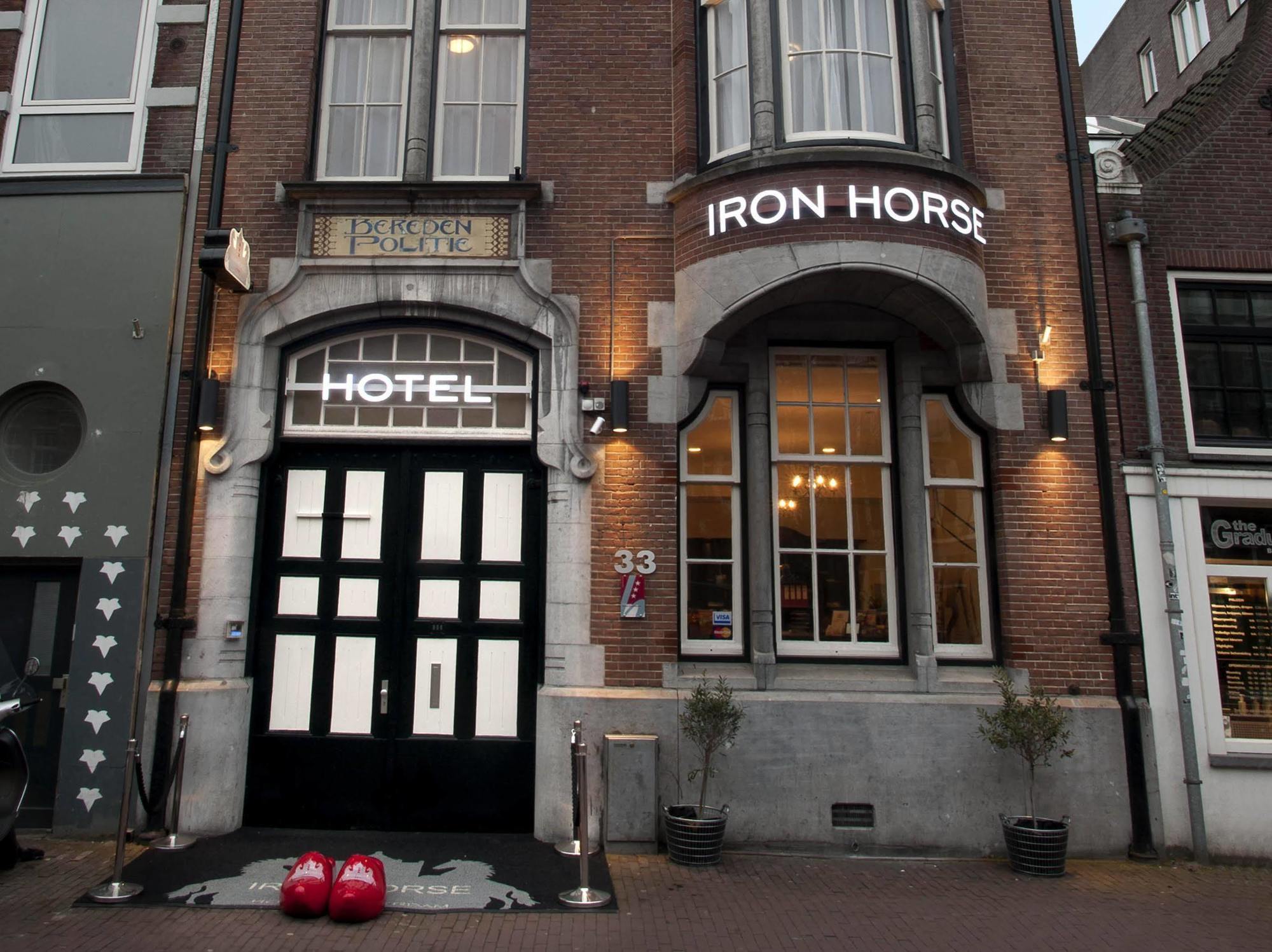 Hotel Iron Horse Amsterdam Bagian luar foto